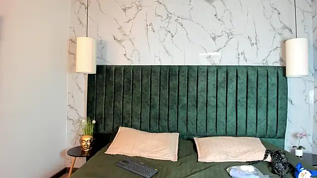 Snapshot of MrJustin_ chatting on December 2025 07:59:01 PM MrJustin online show from December 2025 07:59:01 PM