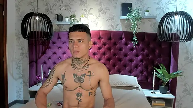 Snapshot of MrJustin_ chatting on November 2025 08:46:02 PM MrJustin online show from November 2025 08:46:02 PM