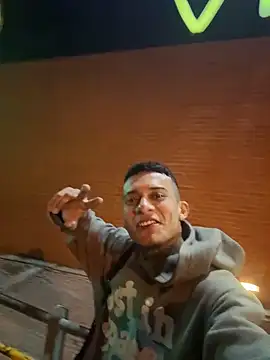 Snapshot of MrJustin_ chatting on November 2025 04:45:02 AM MrJustin online show from November 2025 04:45:02 AM