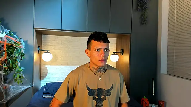 Snapshot of MrJustin_ chatting on October 2025 09:26:01 PM MrJustin online show from October 2025 09:26:01 PM