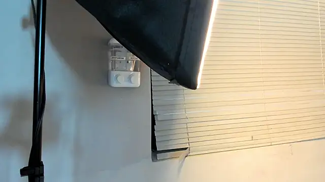 Snapshot of MrJustin_ chatting on October 2025 08:20:02 PM MrJustin online show from October 2025 08:20:02 PM