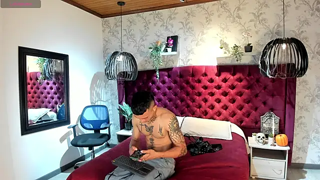 Snapshot of MrJustin_ chatting on November 2025 08:03:01 PM MrJustin online show from November 2025 08:03:01 PM