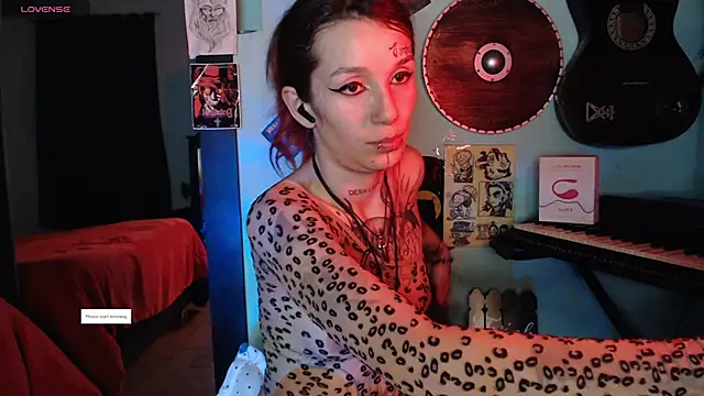 lilithword online show from December 2025 08:04:02 PM