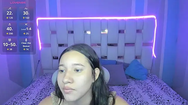 iamCharlotte19 online show from November 2025 06:36:02 PM