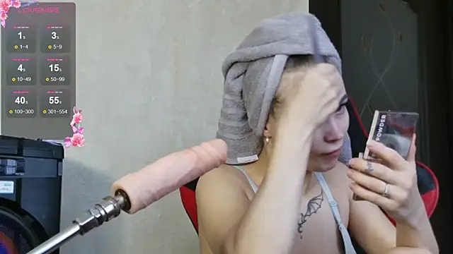PrettyMegan online show from October 2025 12:29:01 PM