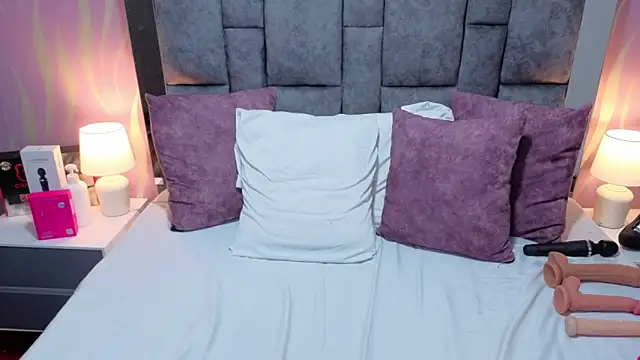 SamanthaPaImer online show from December 2025 04:46:02 AM