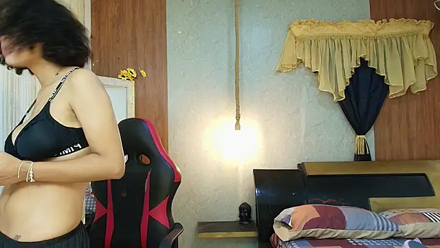 miss leidy  online show from March 2026 01:50:02 AM