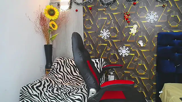 miss leidy  online show from November 2025 03:29:01 AM