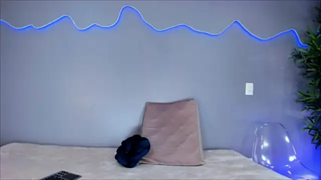 AlinaSweett  online show from December 2025 04:19:02 PM