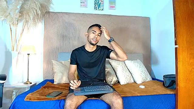 MaicolParker  online show from July 2026 12:12:02 PM