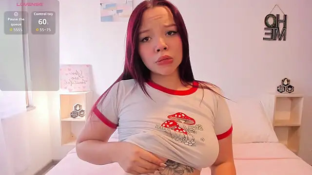 Snapshot of Natalia__Miller chatting on September 2025 01:39:02 PM Natalia Miller online show from September 2025 01:39:02 PM