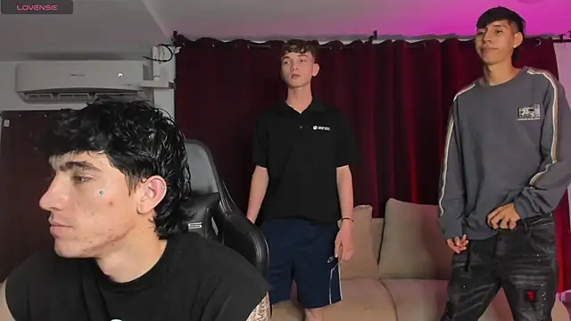 Handsomeboyss19 online show from September 2025 11:44:01 PM