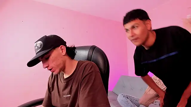 Snapshot of Handsomeboyss19 chatting on February 2026 01:55:02 AM Handsomeboyss19 online show from February 2026 01:55:02 AM