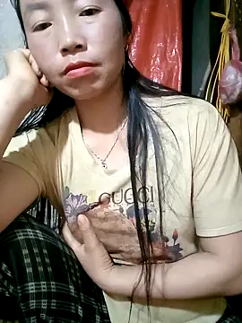 Snapshot of hera-00 chatting on October 2025 10:18:02 PM hera-00 online show from October 2025 10:18:02 PM