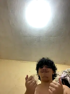 Casal-foda braba online show from November 2025 01:28:01 AM