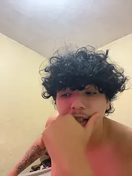 Casal-foda braba online show from November 2025 12:25:02 AM