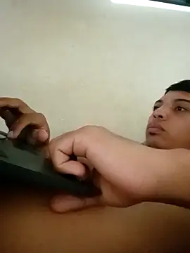 Zoro25  online show from December 2025 06:40:01 AM