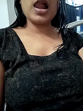 Snapshot of Hot-Jasmin chatting on November 2025 06:07:01 AM Hot-Jasmin online show from November 2025 06:07:01 AM