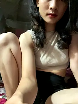 Snapshot of Kieu_xxx chatting on October 2025 01:03:02 AM Kieu xxx online show from October 2025 01:03:02 AM