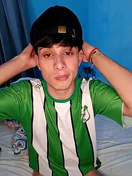 Snapshot of matiatr1112 chatting on November 2025 11:42:02 PM matiatr1112 online show from November 2025 11:42:02 PM