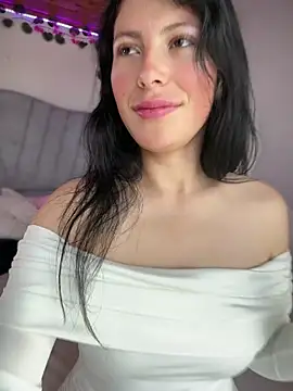 Snapshot of Mia_salinass chatting on June 2026 07:14:01 PM Mia salinass online show from June 2026 07:14:01 PM