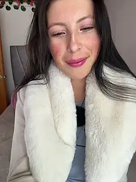 Snapshot of Mia_salinass chatting on February 2026 08:11:02 PM Mia salinass online show from February 2026 08:11:02 PM