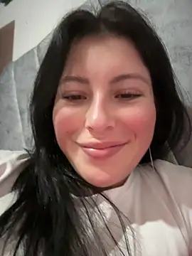 Mia salinass online show from May 2026 11:30:01 PM