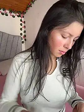 Snapshot of Mia_salinass chatting on December 2025 06:19:01 PM Mia salinass online show from December 2025 06:19:01 PM