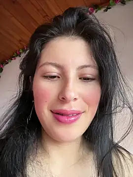 Mia salinass online show from May 2026 07:09:02 PM