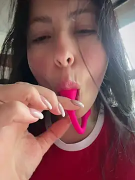 Snapshot of Mia_salinass chatting on July 2026 08:26:01 PM Mia salinass online show from July 2026 08:26:01 PM