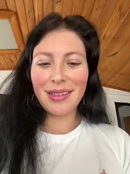 Mia salinass online show from September 2025 06:39:02 PM