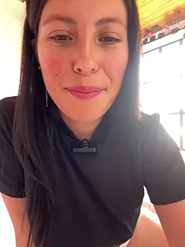 Mia salinass online show from November 2025 04:12:01 PM