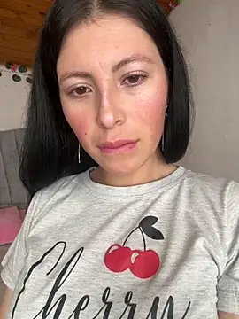 Mia salinass online show from September 2025 06:01:01 PM