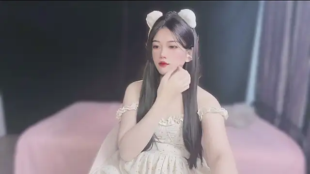 Sparkly Candy online show from September 2025 02:25:01 AM