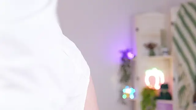 Island Peach online show from March 2026 03:35:02 PM