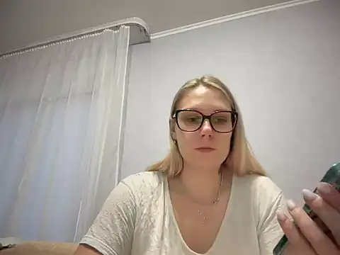 NikexPretty online show from October 2025 08:19:01 PM