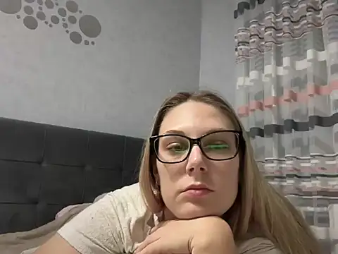 NikexPretty online show from October 2025 08:42:01 PM