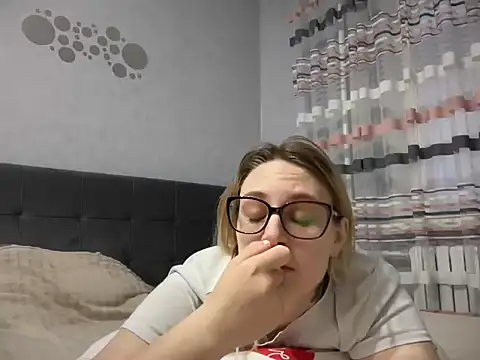 NikexPretty online show from April 2026 04:13:01 PM