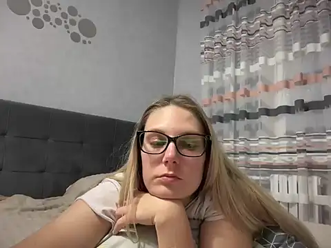 NikexPretty online show from October 2025 06:09:02 PM