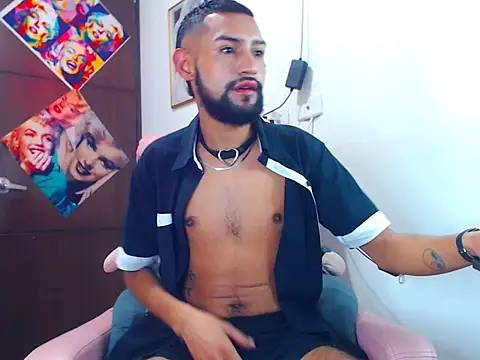 Snapshot of boybunnyerotic chatting on September 2025 10:33:02 AM boybunnyerotic online show from September 2025 10:33:02 AM