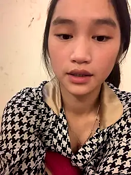 -Lie-06 online show from October 2025 01:59:01 PM