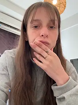 Snapshot of LittleJulietta chatting on September 2025 02:06:01 PM LittleJulietta online show from September 2025 02:06:01 PM
