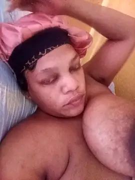 HappygalTheQueen online show from December 2025 02:56:01 PM