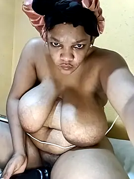 HappygalTheQueen online show from December 2025 07:46:02 AM