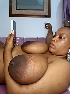 HappygalTheQueen online show from February 2026 08:06:01 PM