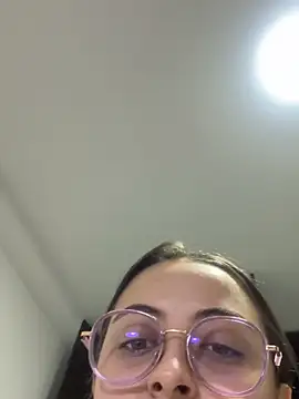 SarahCastro1  online show from May 2026 10:38:01 PM