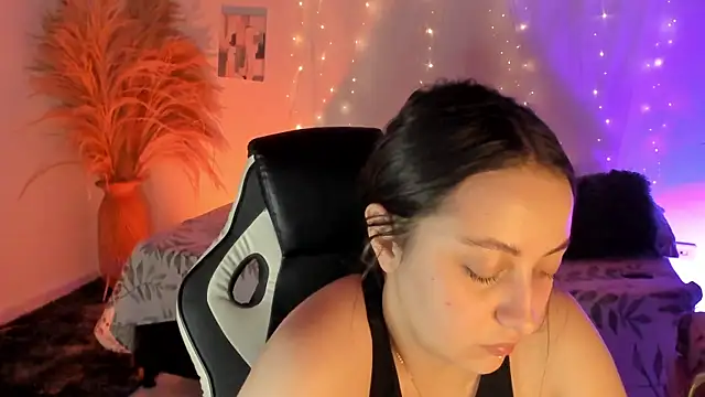 SarahCastro1  online show from May 2026 01:51:02 AM