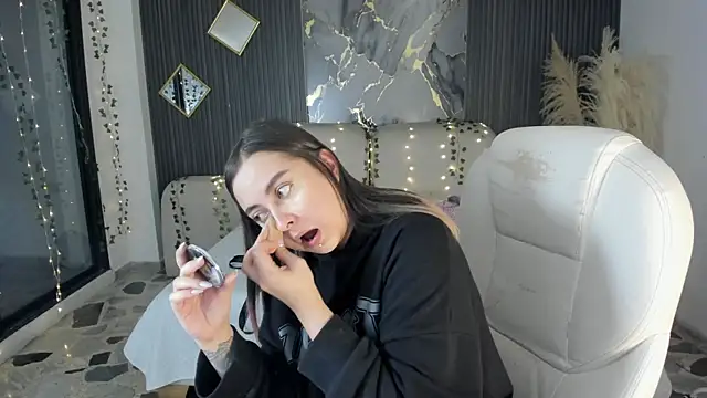 SarahCastro1  online show from January 2026 04:19:01 AM