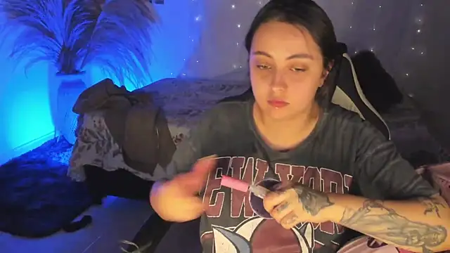 SarahCastro1  online show from May 2026 12:57:01 AM