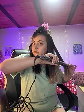 SarahCastro1  online show from May 2026 12:42:01 AM
